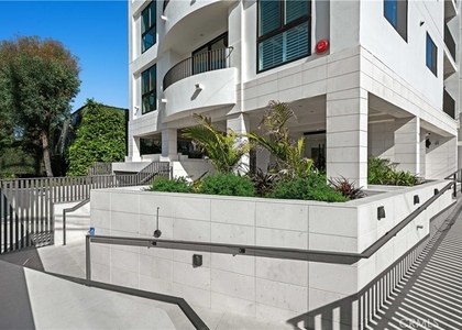 4214 Fulton Avenue - Photo 1