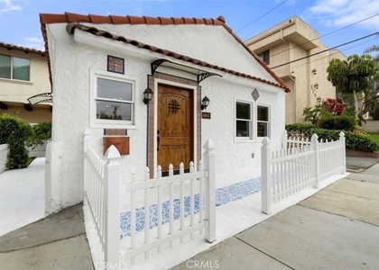 501 Avenue B - Photo 1
