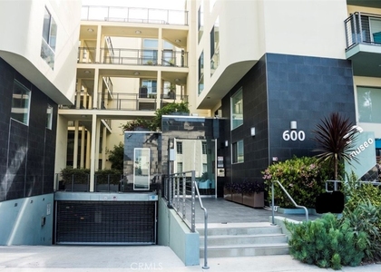 600 S Ridgeley - Photo 1