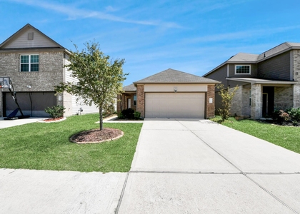 17630 Holroyd Road - Photo 1