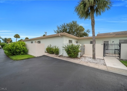730 Joel Boulevard - Photo 1