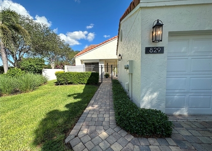 829 Reef Point Circle - Photo 1