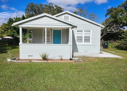1019 26th Street - Photo 1