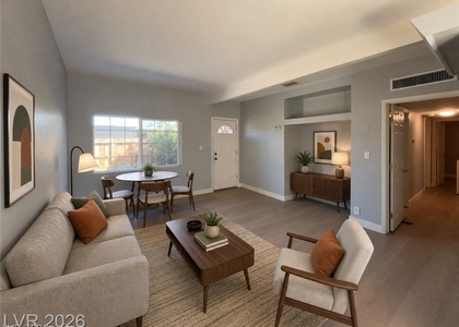 2400 S 15th Street - Photo 1
