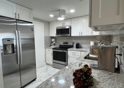 305 N Pompano Beach Boulevard - Photo 1