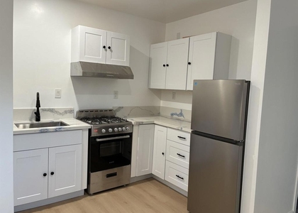 586 Del Mar Ave #b - Photo 1
