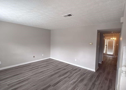 136 Hudson Bridge Terrace - Photo 1