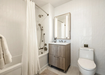 18 India Street - Photo 1