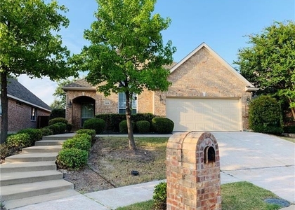 1505 Somerset Drive - Photo 1