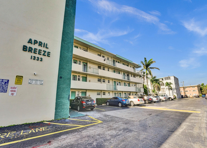 1333 E Hallandale Beach Boulev - Photo 1