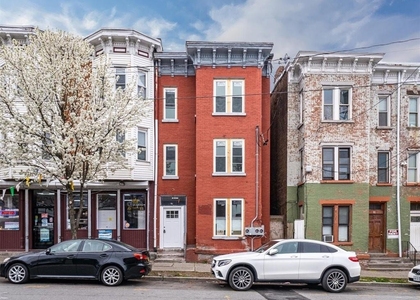 93 S Lander Street - Photo 1
