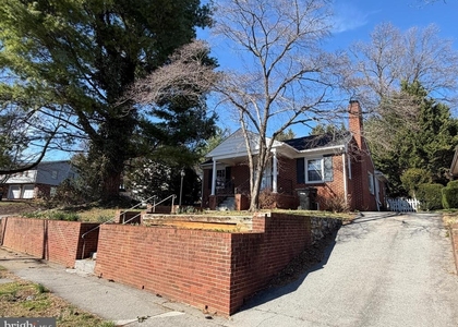 540 Bellview Ave - Photo 1