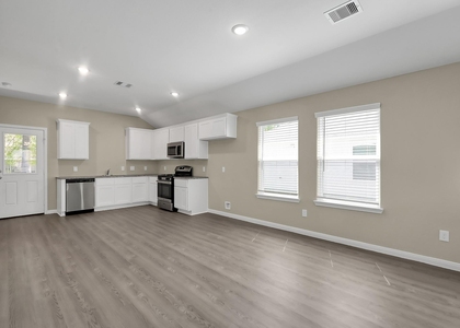 811 Jefferson Avenue - Photo 1