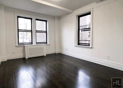 West 68 Street - Photo 1