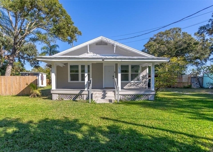 1571 S Myrtle Avenue - Photo 1