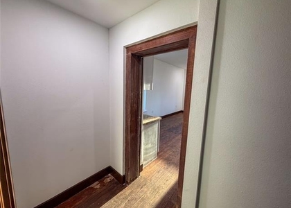 107 E Stone Street - Photo 1
