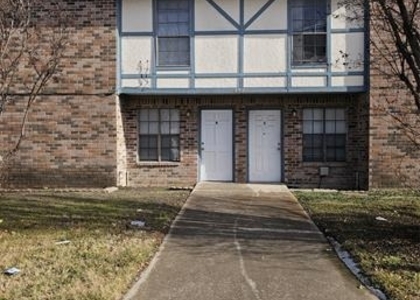 2822 Wimbledon Court - Photo 1