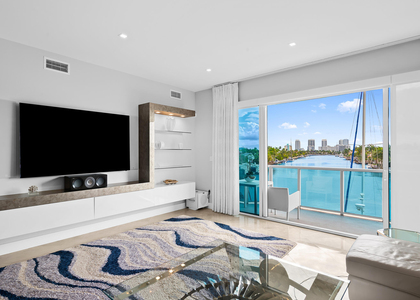 516 Hendricks Isle - Photo 1