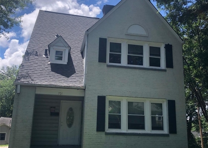 701 S South Street - Photo 1