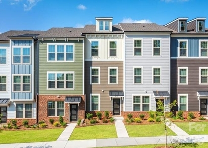 2635 W Trade Street - Photo 1