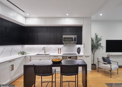 1401 Spruce Street - Photo 1