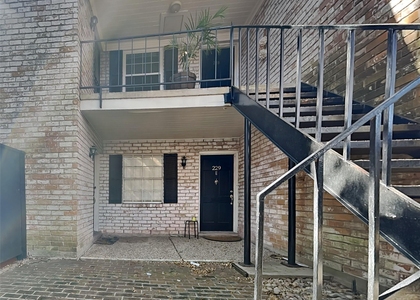 7900 Westheimer Road - Photo 1
