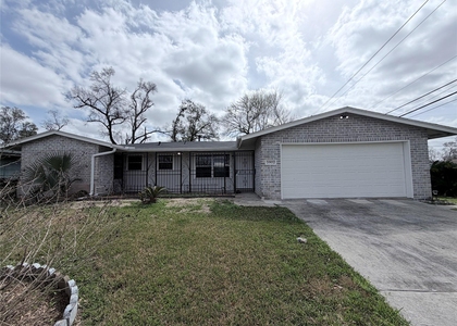 5902 Willow Glen Drive - Photo 1