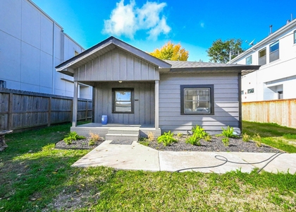 1507 Laird Street - Photo 1