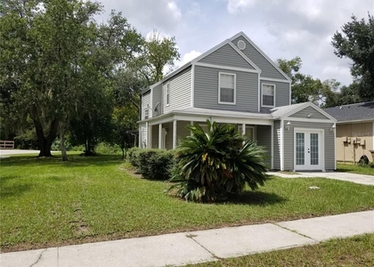 8202 Broward Place - Photo 1