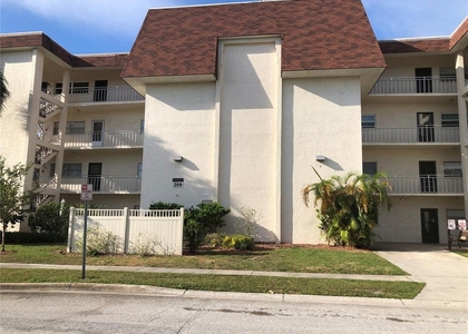 209 Ne Lincoln Circle N - Photo 1
