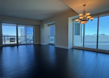 2700 S Las Vegas Boulevard - Photo 1
