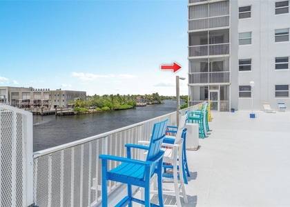 1505 N Riverside Drive - Photo 1