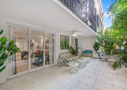 226 Brazilian Avenue - Photo 1