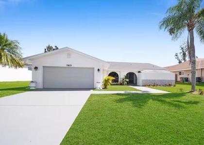 2723 Sw 5th Avenue - Photo 1