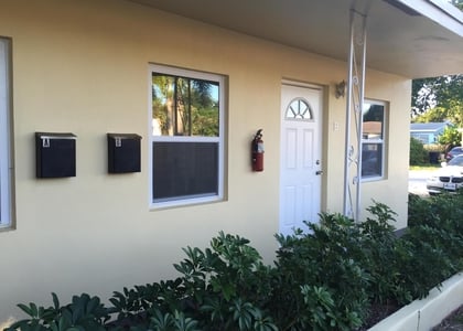 1140 Sw 30th Street - Photo 1