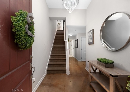 1406 S California - Photo 1