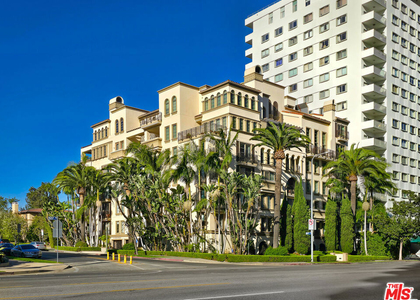 10795 Wilshire Boulevard - Photo 1