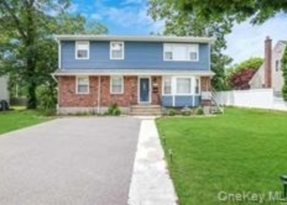 140 N 21st Street - Photo 1