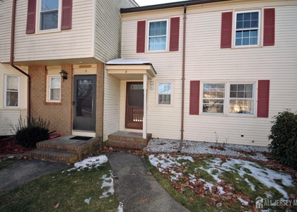 4 White Oaks Drive - Photo 1