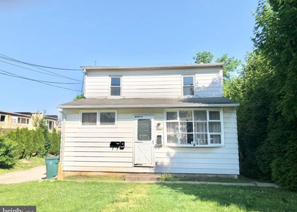 4001 Center Avenue - Photo 1