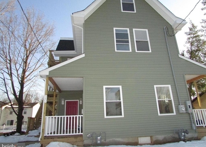 20 Pine Street - Photo 1