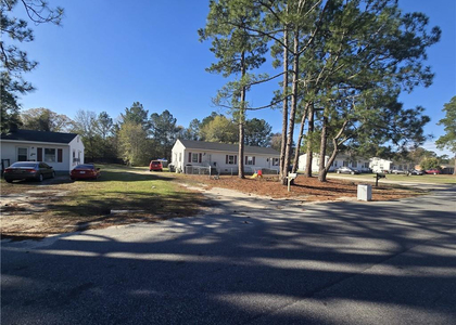 1547 Center Street - Photo 1