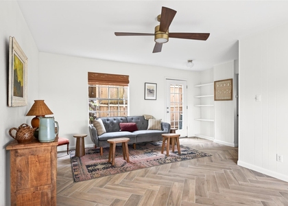1700 Houston St - Photo 1