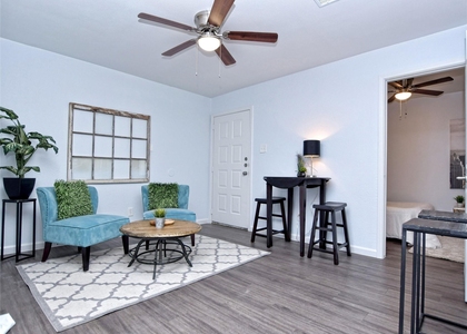 1840 Burton Dr - Photo 1