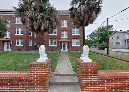 2619 College Street - Photo 1