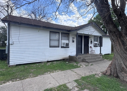 1610 Mystic Street - Photo 1