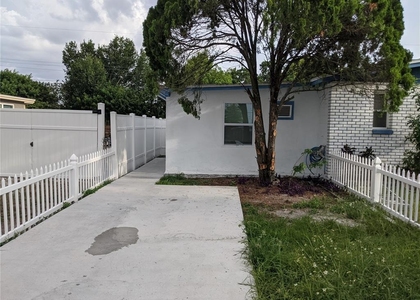 4538 W Minnehaha Street - Photo 1