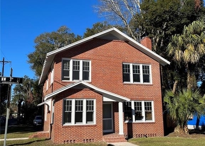 204 Nw 3rd Street - Photo 1