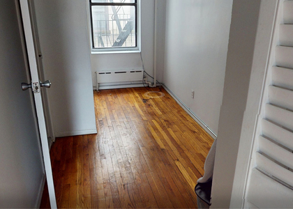 9th Avenue - Photo 1