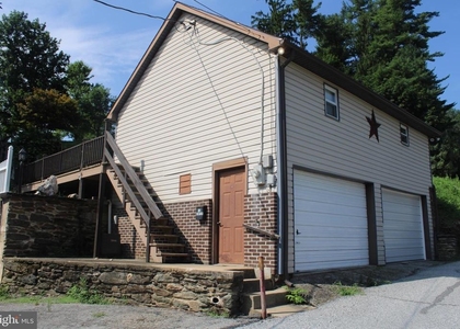 10 Winter Avenue - Photo 1